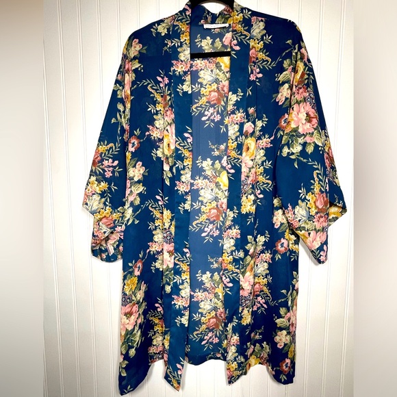 Val Mode Other - Vintage Val Mode Lingerie Made In the USA size medium No Belt